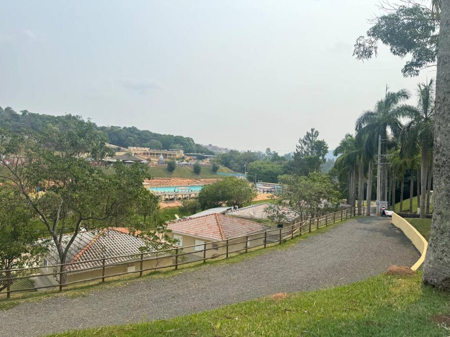 Casa Dentro Parque Aquatico Villa Águas de Lindóia Exterior foto